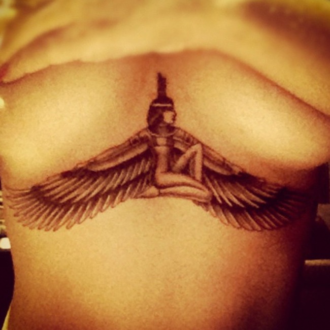 Rihanna, Naked Instagram